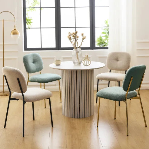 Modern Assembled Small Dining Room Furniture Solid Wood Round Oak Pedestal Dining Table for Restaurant Cafe Kitchen 4 People